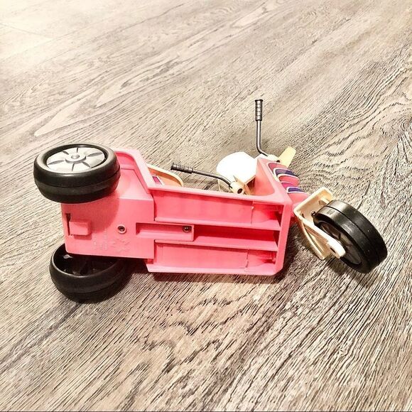 BARBIE Vintage 1982 Meritus 11.5" Dashing Lindsey Doll Motor Scooter with Tapes - Picture 5 of 6